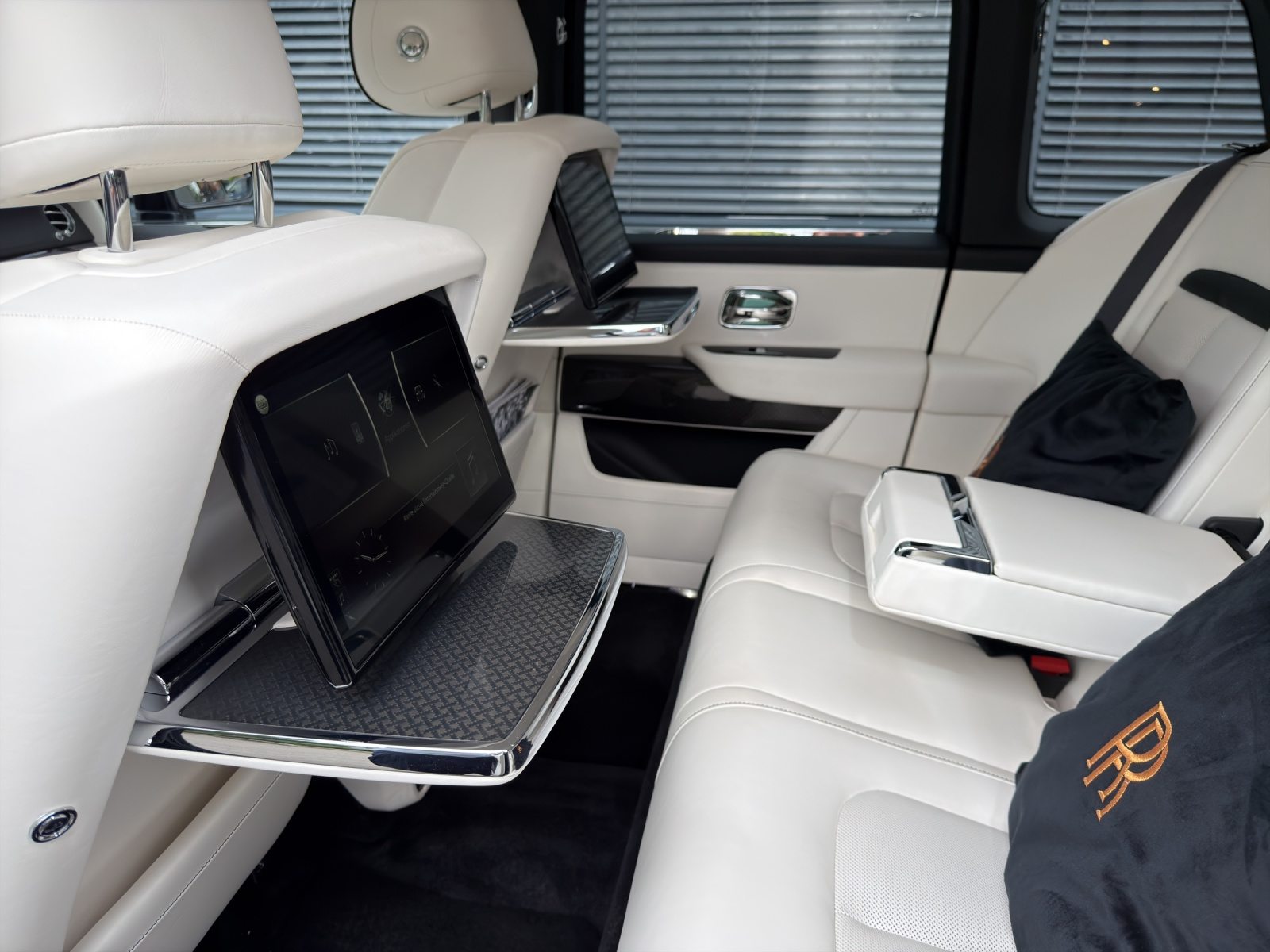ROLLS ROYCE Cullinan MANSORY EDITION, Benzin, Occasion / Gebraucht, Automatik - 5