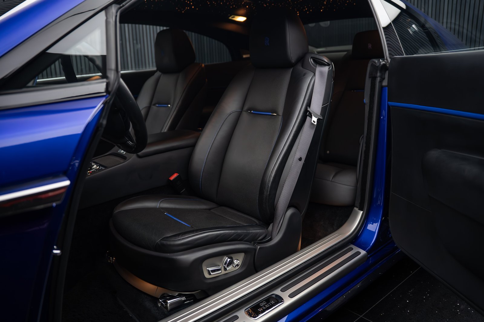 ROLLS ROYCE Wraith 6.6 V12 Black Badge, Essence, Occasion / Utilisé, Automatique - 6