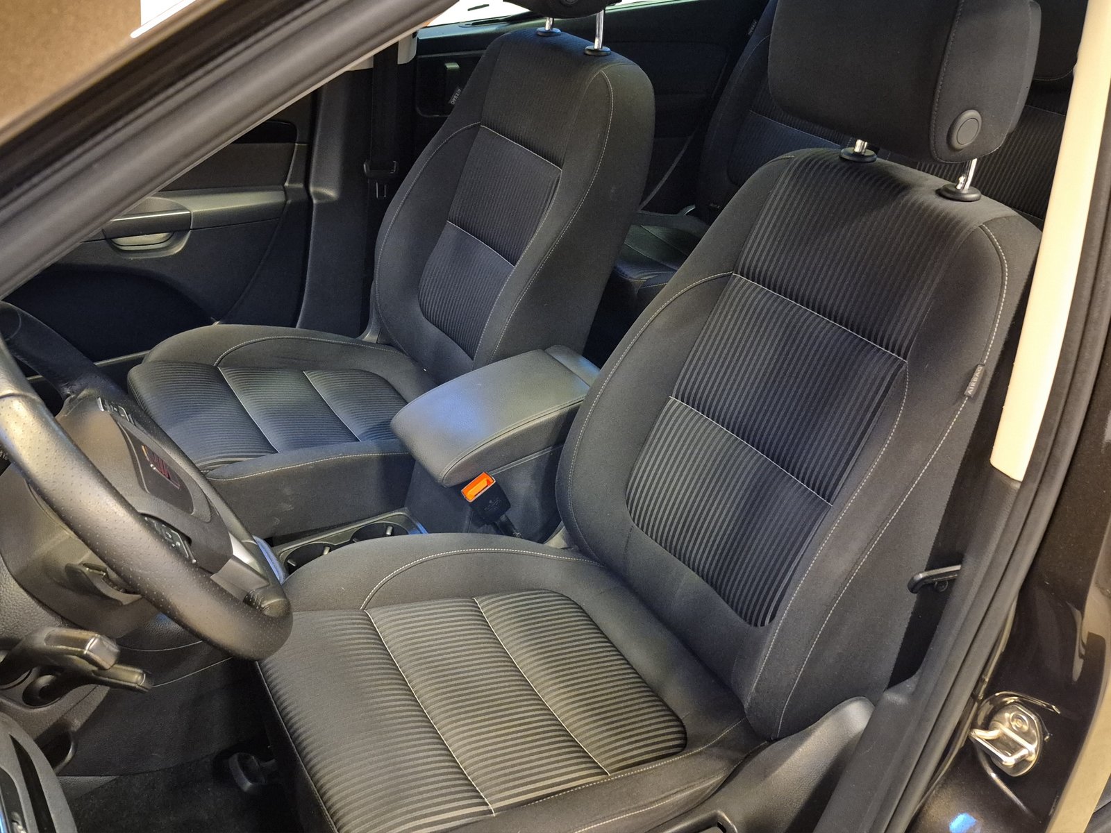 SEAT Alhambra 2.0 TDI Style DSG 7-Plätzer, Diesel, Occasioni / Usate, Automatico - 7