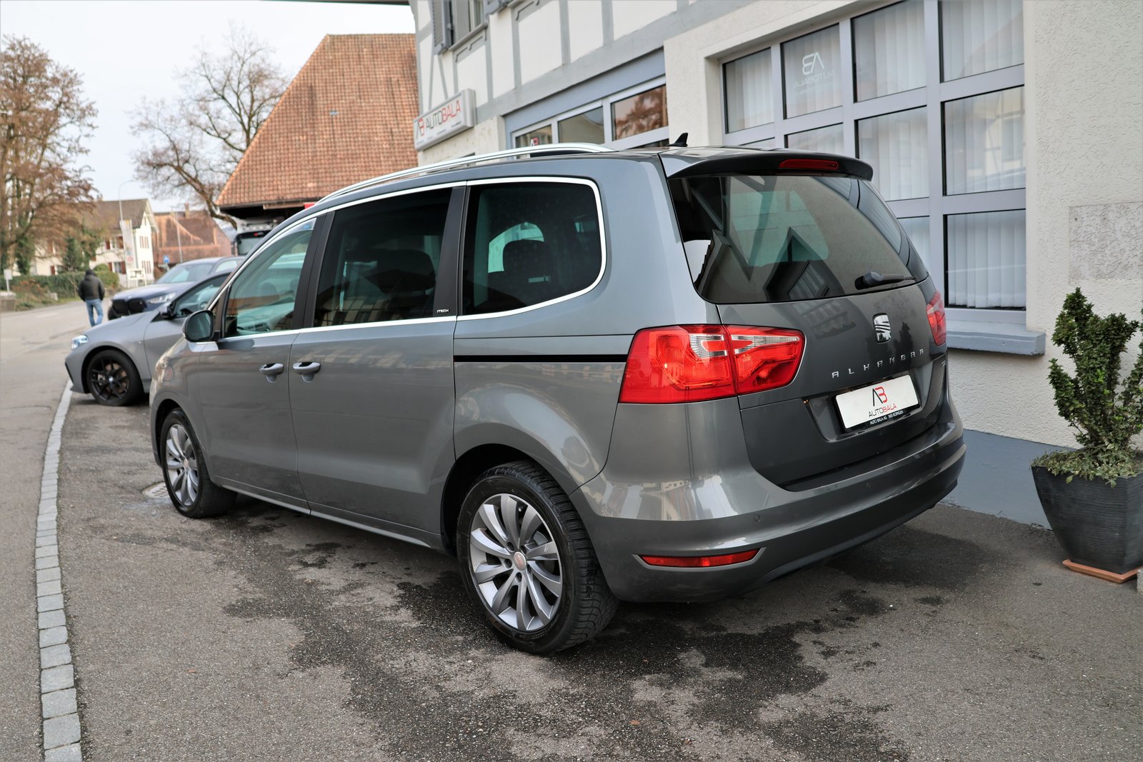 SEAT Alhambra 2.0 TDI Style Viva DSG (CH) 7Plätzer, Diesel, Second hand / Used, Automatic - 5