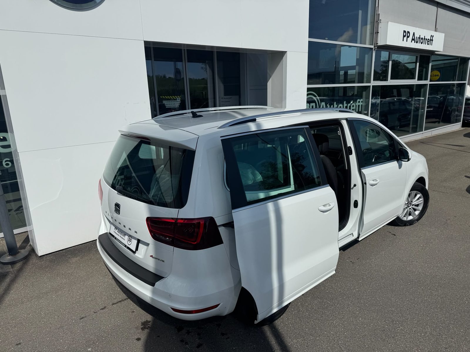 SEAT ALHAMBRA 4DRIVE STYLE STOPP - START, Diesel, Second hand / Used, Manual - 4