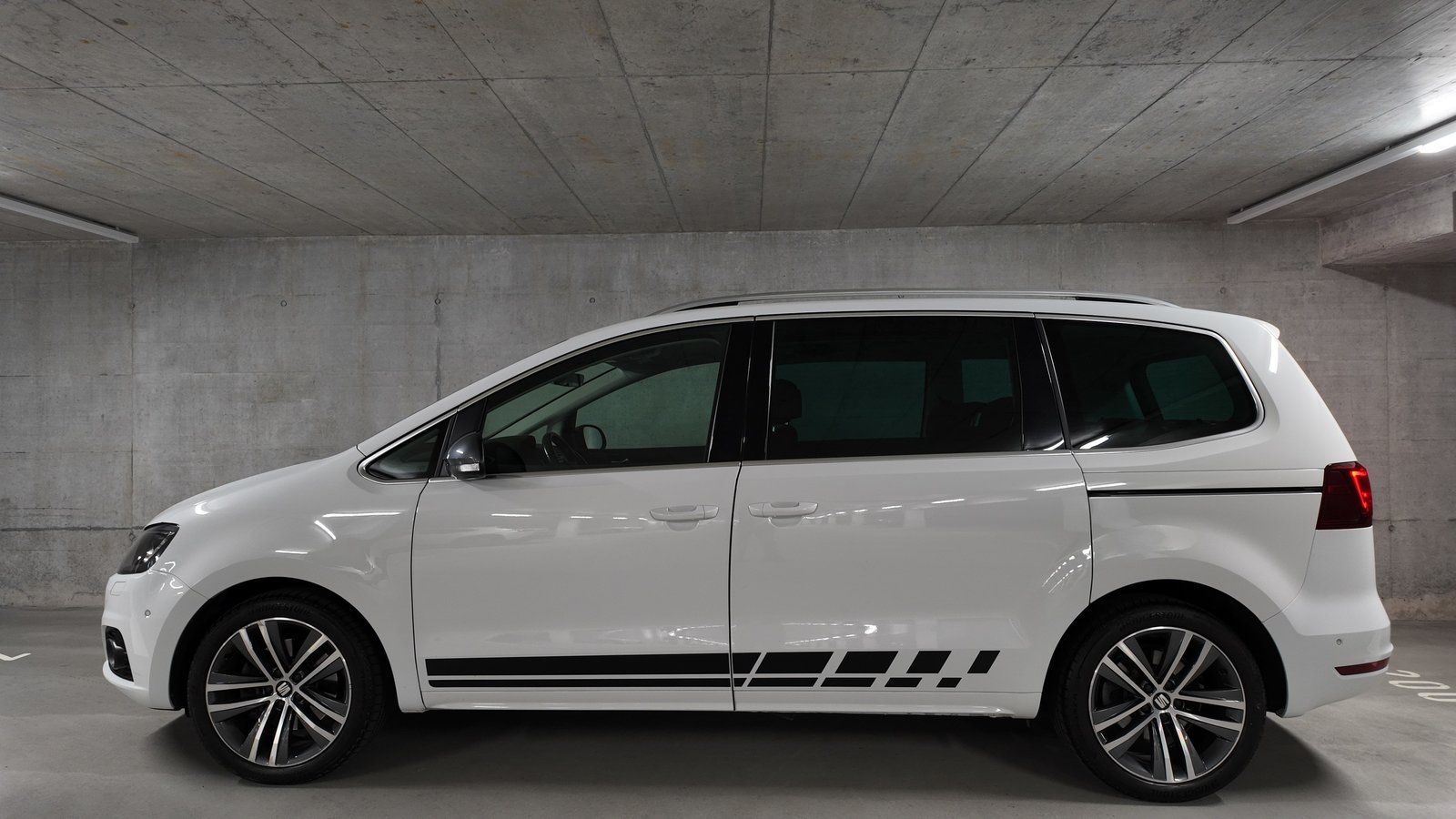 SEAT Alhambra 2.0 TDI DSG SWISS FR, Diesel, Second hand / Used, Automatic - 3