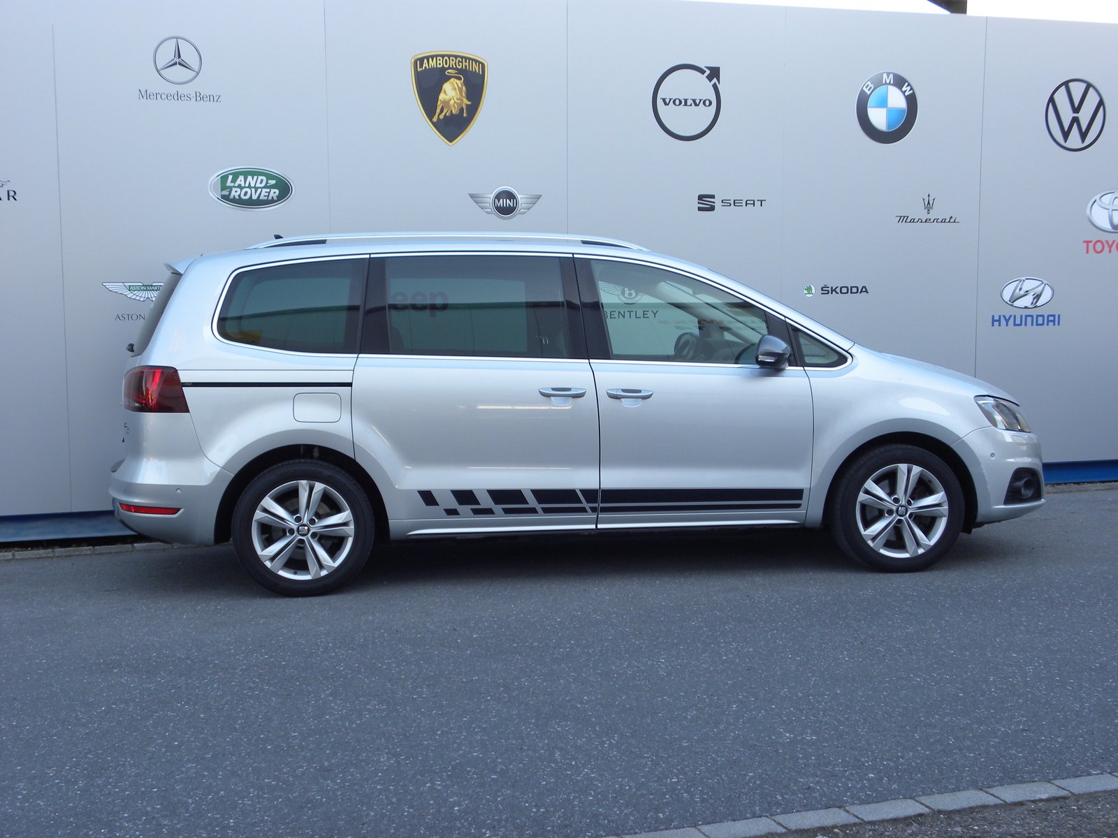 SEAT Alhambra 2.0 TDI FR Line 4Drive 7 Plätzer, Diesel, Occasion / Gebraucht, Automatik - 5