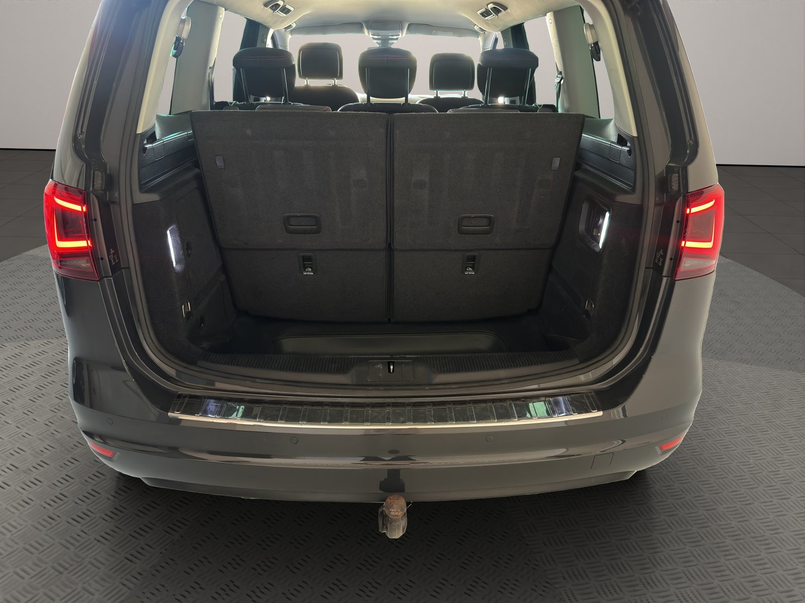 SEAT Alhambra 1.4 TSI DSG SWISS FR2, Petrol, Second hand / Used, Automatic - 6