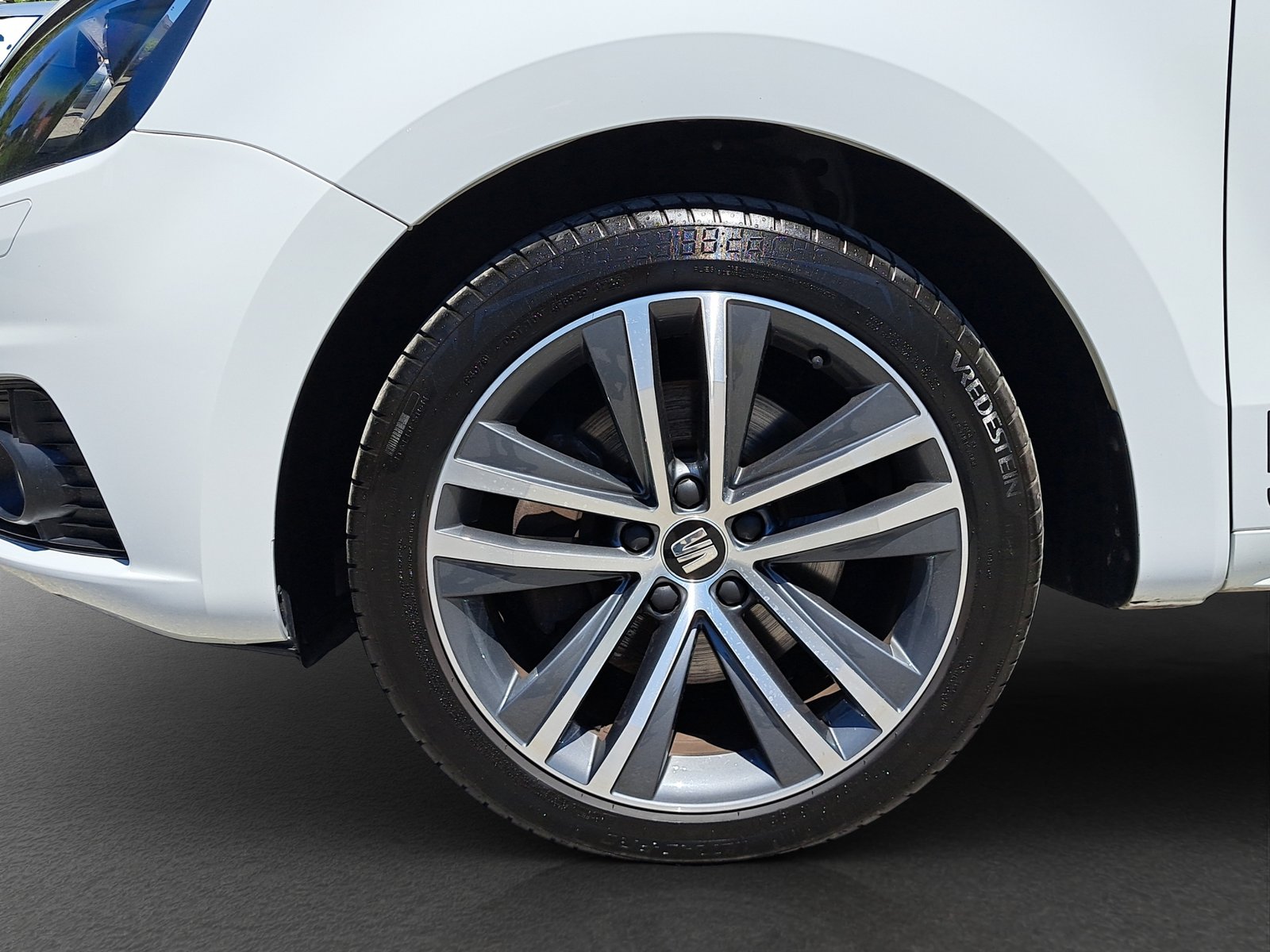 SEAT Alhambra 1.4 TSI DSG SWISS FR2 7-Plätzer Anhängerkupp, Benzin, Occasion / Gebraucht, Automatik - 4