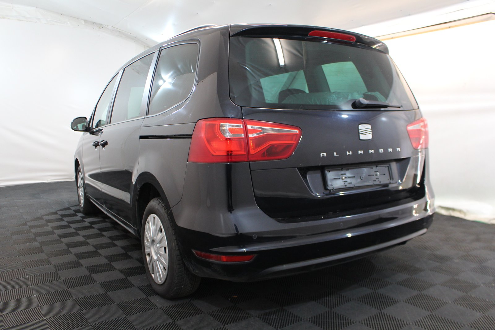 SEAT Alhambra 2.0 TDI 177 Reference S/S, Diesel, Second hand / Used, Manual - 4