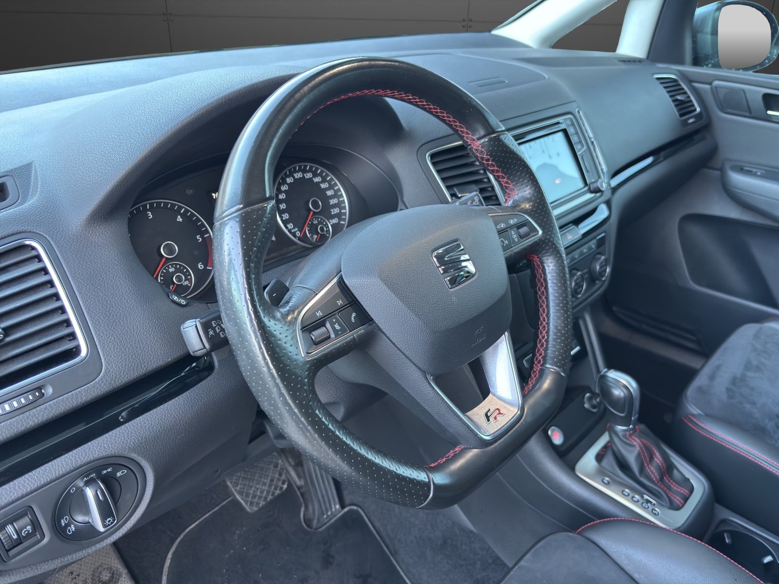 SEAT Alhambra 2.0 TDI 4Drive SWISS FR, Diesel, Occasion / Gebraucht, Automatik - 4