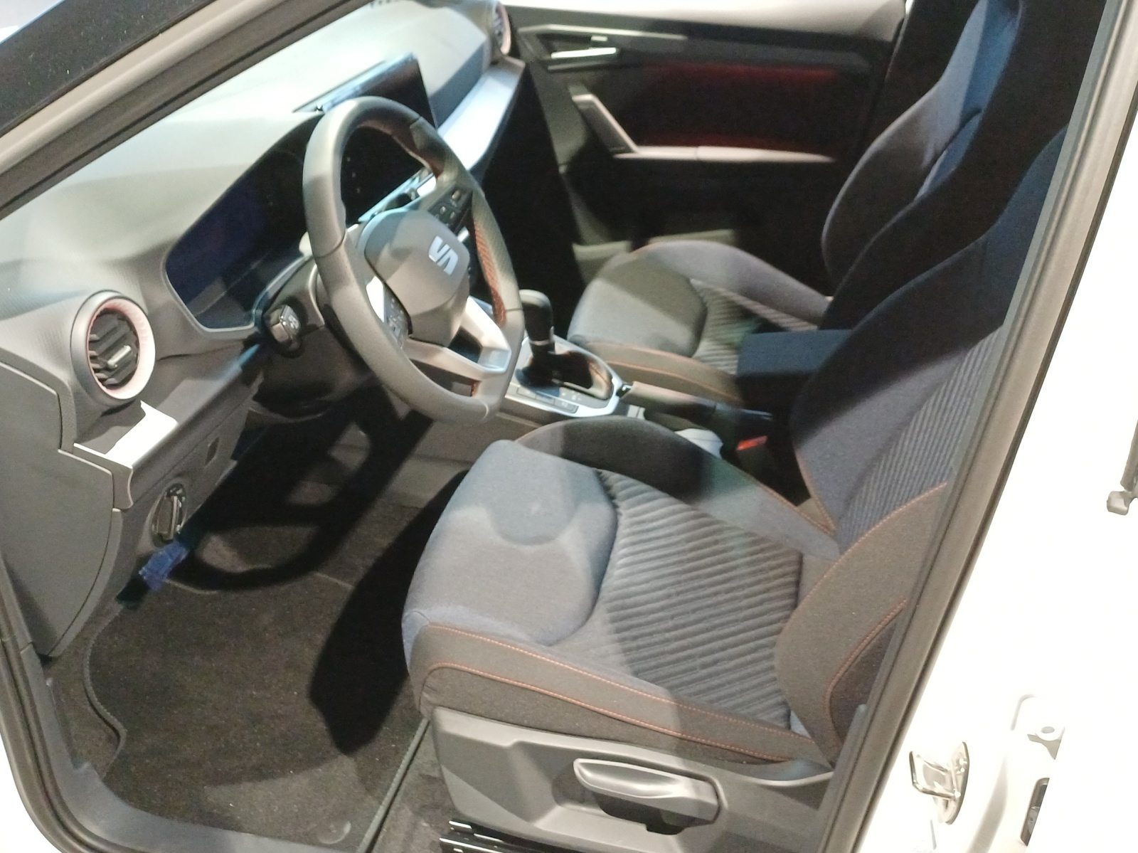 SEAT ARONA 75EDITION (netto), Petrol, New car, Automatic - 5
