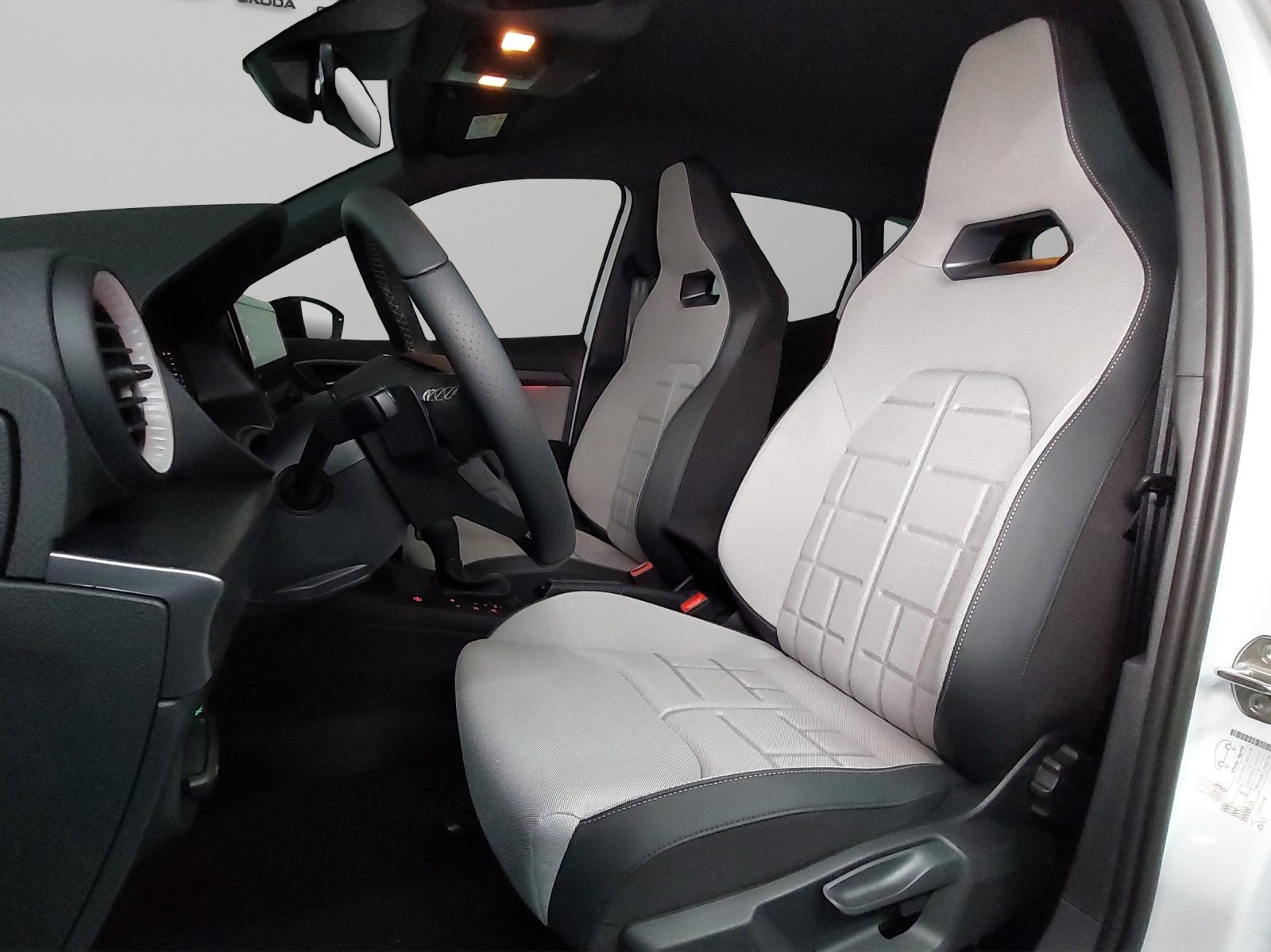 SEAT ARONA MOVE FR (Netto), Benzin, Neuwagen, Automatik - 6