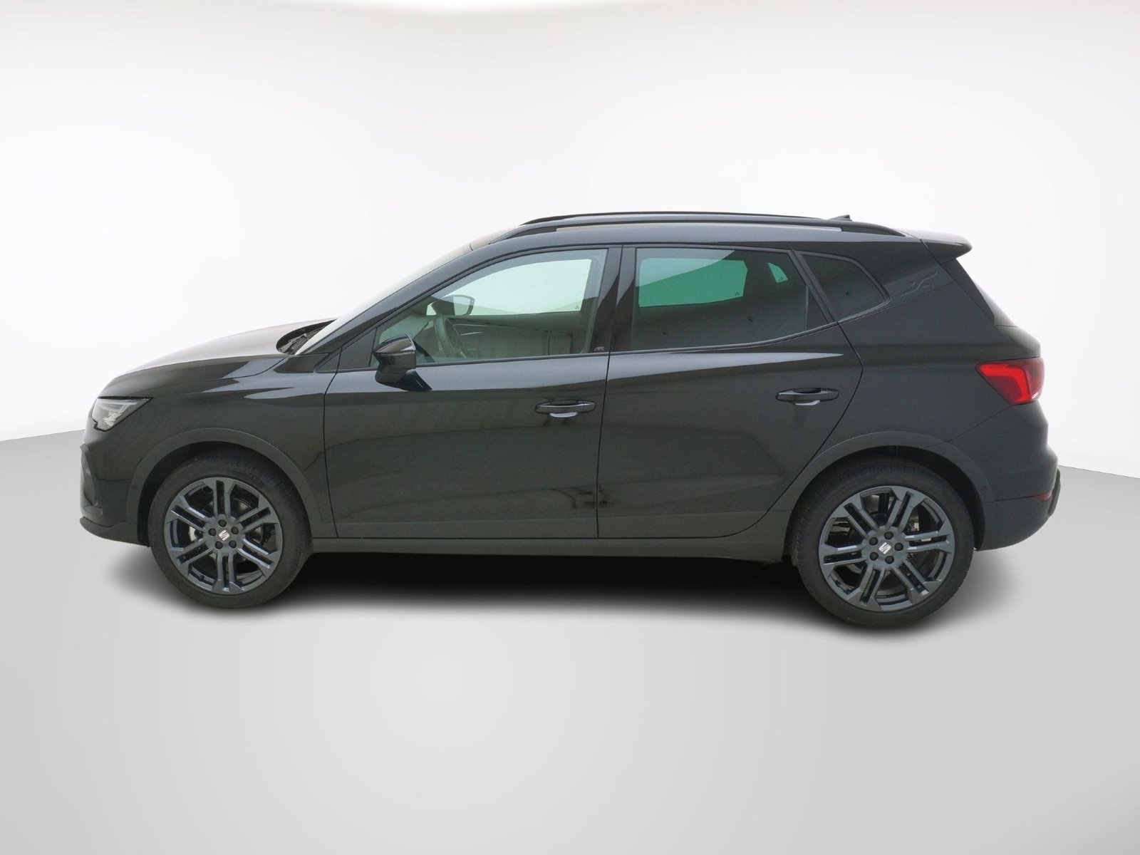 SEAT Arona 1.5 TSI FR DSG, Petrol, New car, Automatic - 2