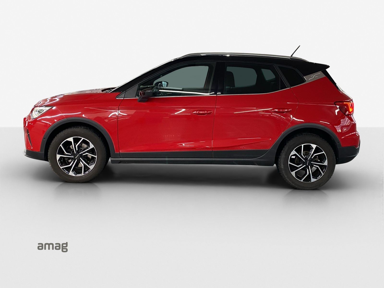 SEAT NEW ARONA HOLA XP (netto), Essence, Occasion / Utilisé, Automatique - 2