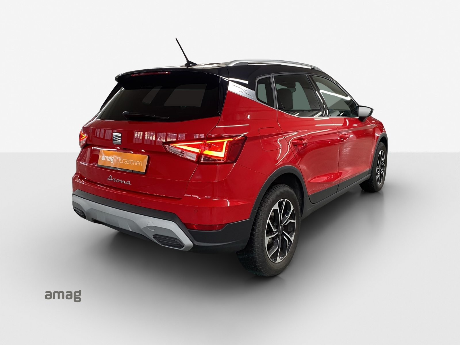 SEAT NEW ARONA HOLA XP (netto), Essence, Occasion / Utilisé, Automatique - 5
