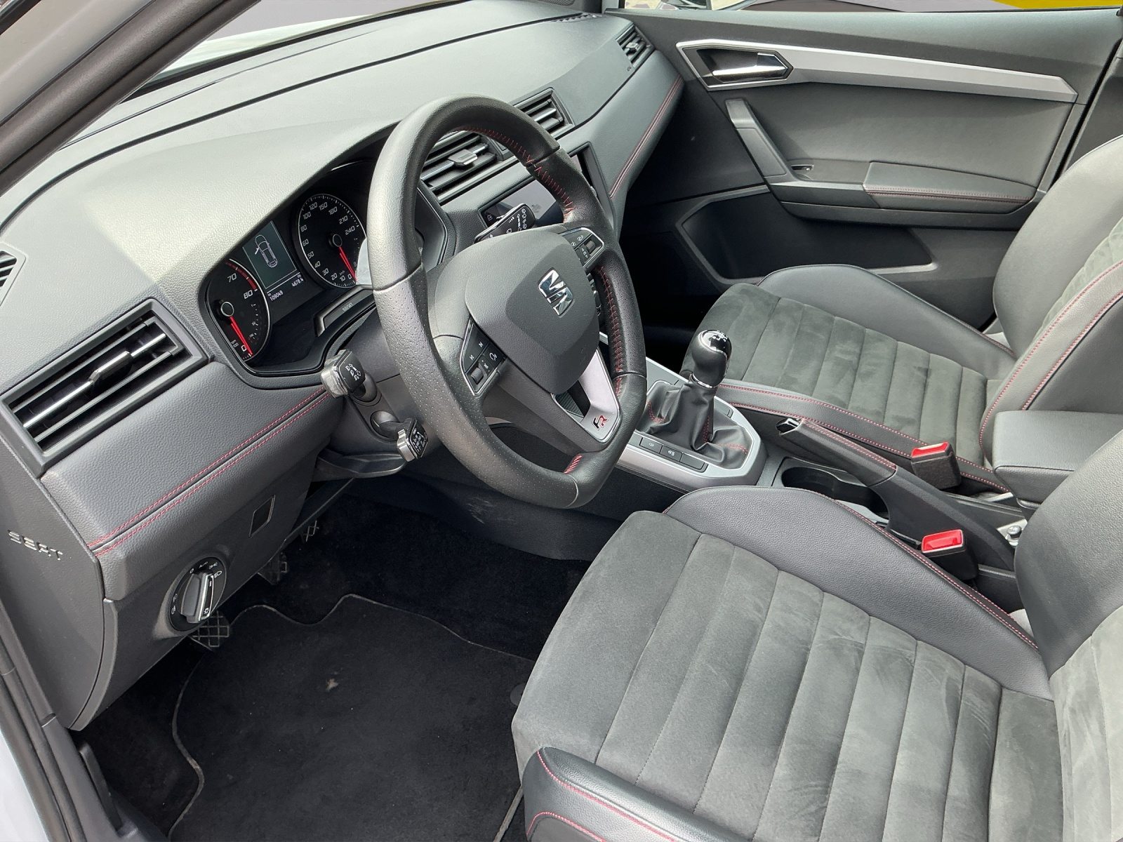 SEAT ARONA HOLA FR TGI (netto), Erdgas (CNG) / Benzin, Occasion / Gebraucht, Handschaltung - 5