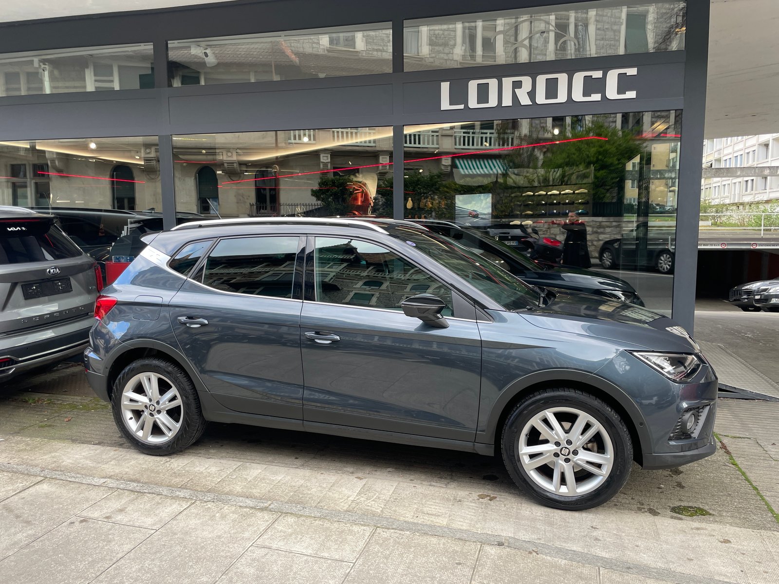 SEAT Arona 1.0TSI FR, Benzin, Occasion / Gebraucht, Automatik - 2
