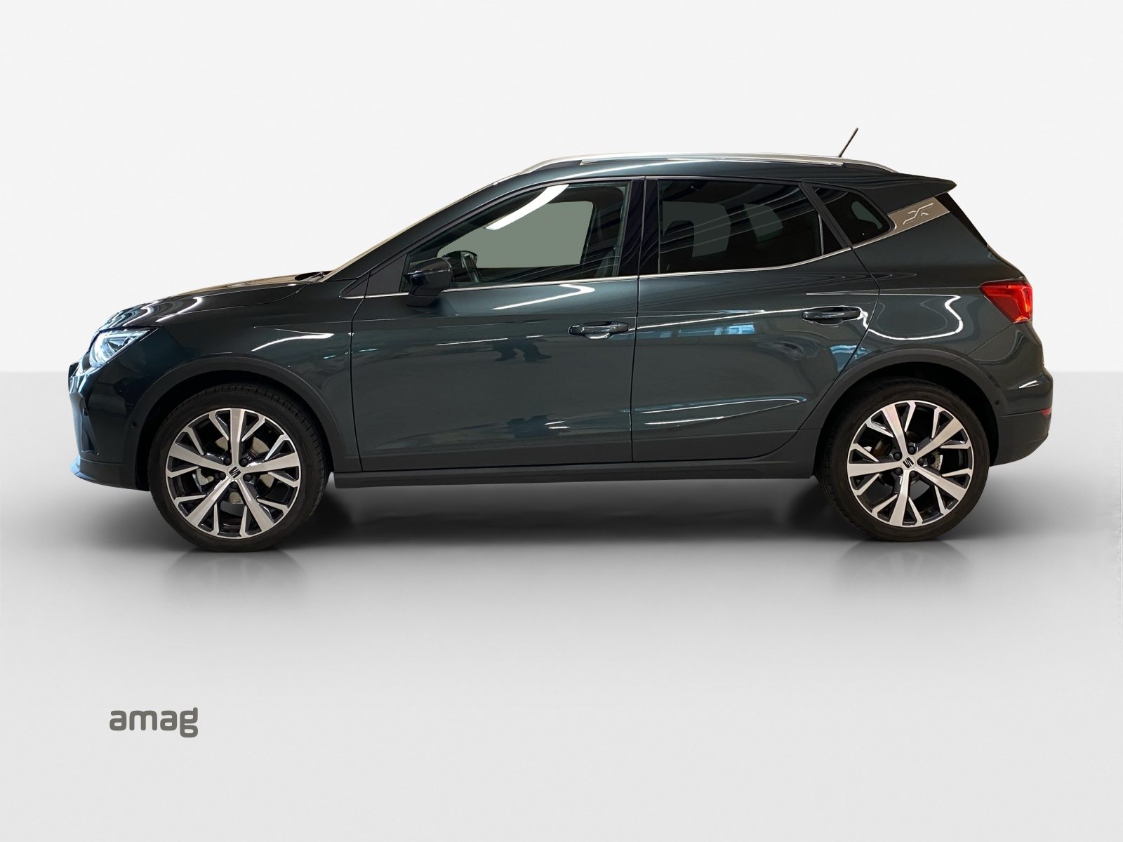 SEAT NEW ARONA HOLA XP (netto), Essence, Occasion / Utilisé, Automatique - 2