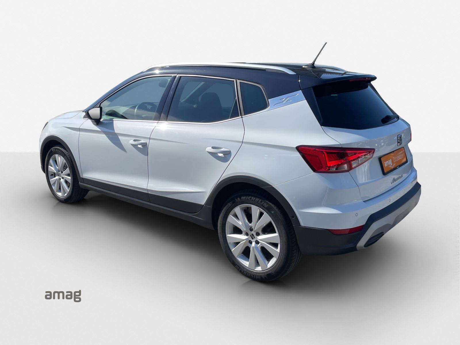 SEAT NEW ARONA HOLA XP (netto), Benzin, Occasion / Gebraucht, Automatik - 3