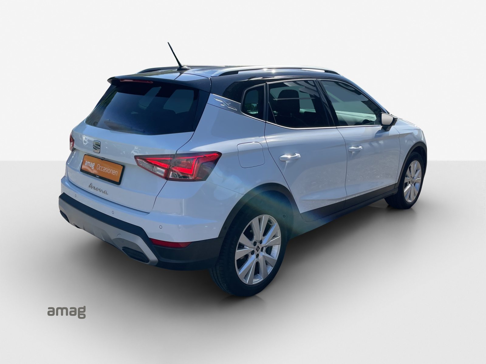 SEAT NEW ARONA HOLA XP (netto), Benzin, Occasion / Gebraucht, Automatik - 5