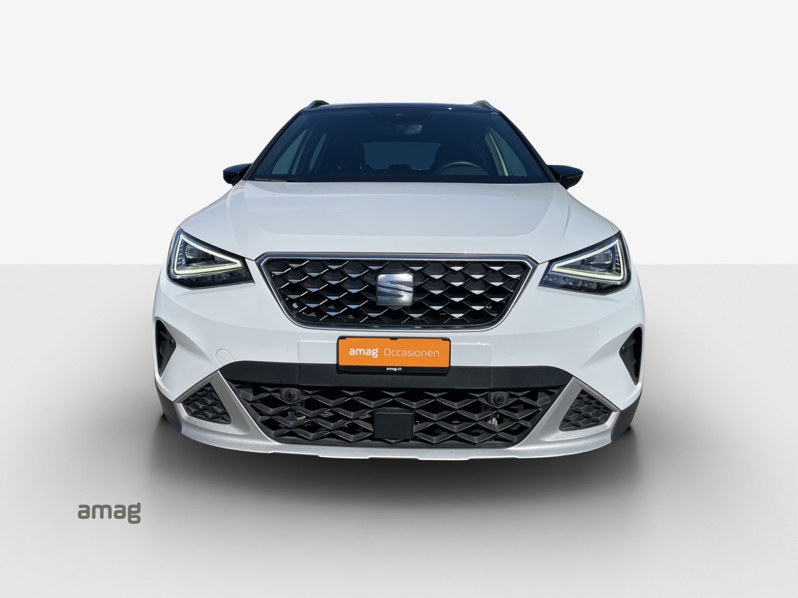 SEAT NEW ARONA HOLA XP (netto), Benzin, Occasion / Gebraucht, Automatik - 7