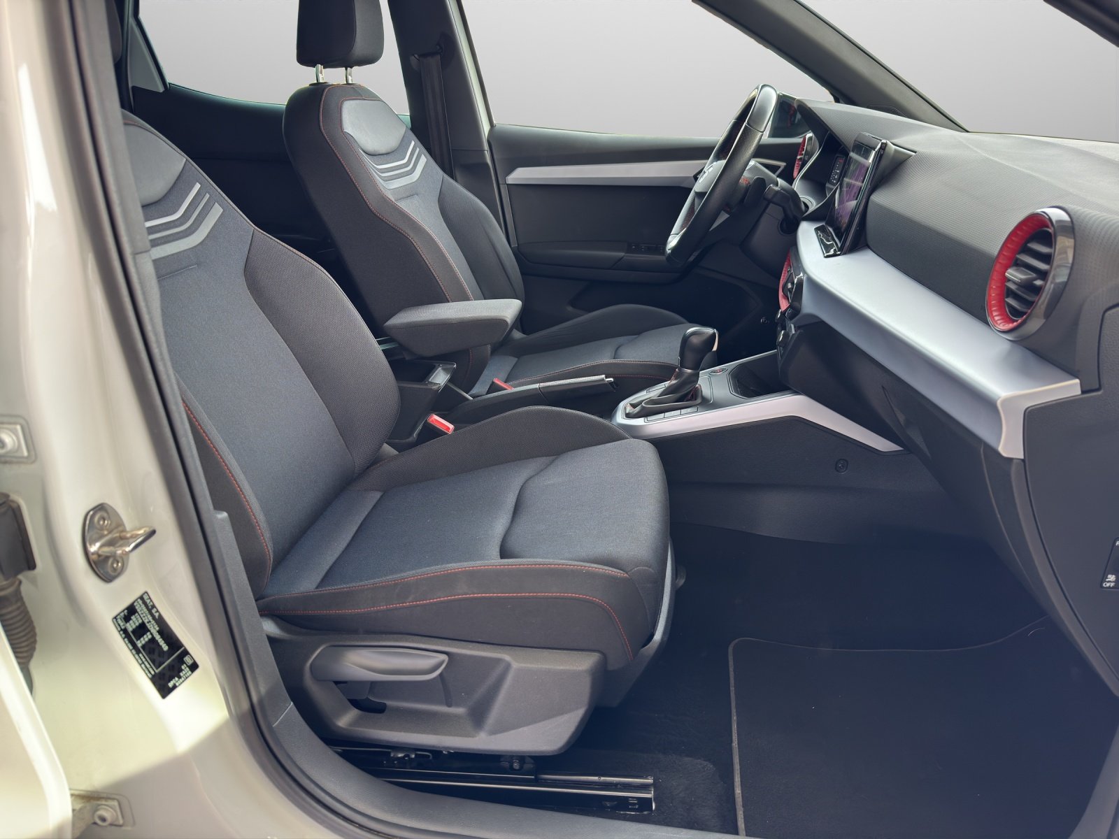 SEAT Arona 1.5 TSI Hola FR DSG, Benzin, Occasion / Gebraucht, Automatik - 6