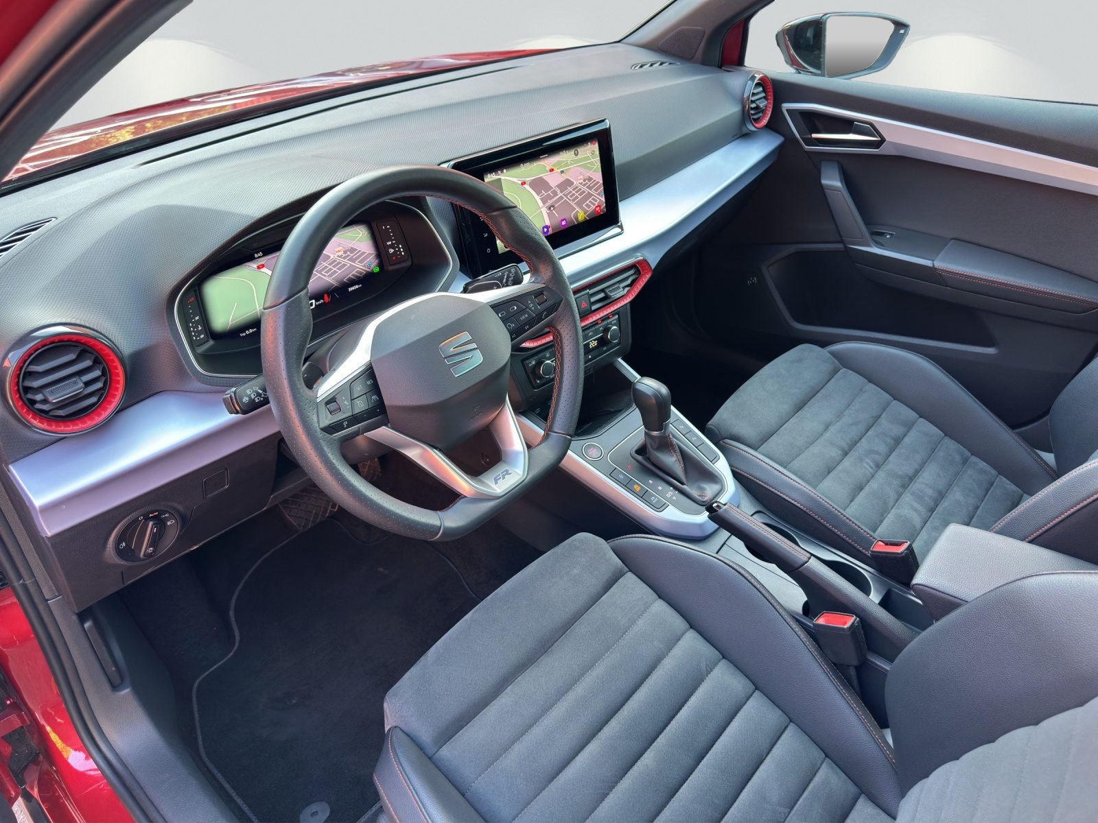 SEAT ARONA HOLA FR (netto), Benzin, Occasion / Gebraucht, Automatik - 5