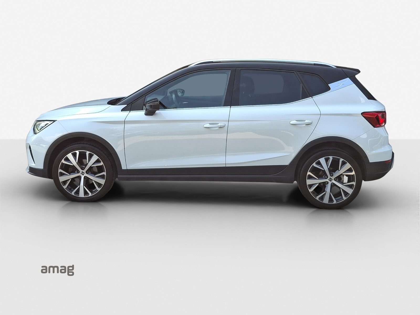 SEAT NEW ARONA HOLA XP (netto), Benzin, Occasion / Gebraucht, Automatik - 2