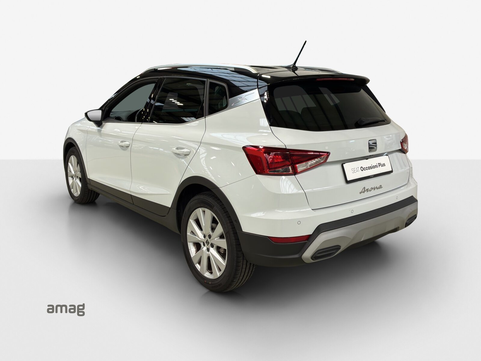 SEAT NEW ARONA HOLA XP (netto), Petrol, Second hand / Used, Automatic - 3