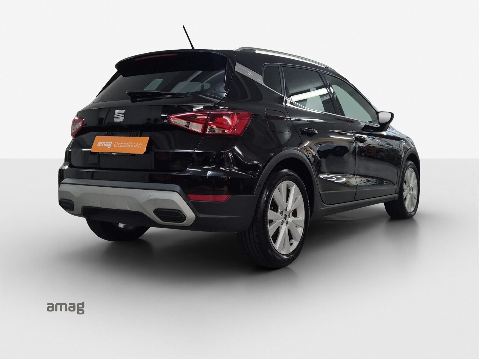SEAT NEW ARONA HOLA XP (netto), Petrol, Second hand / Used, Automatic - 5