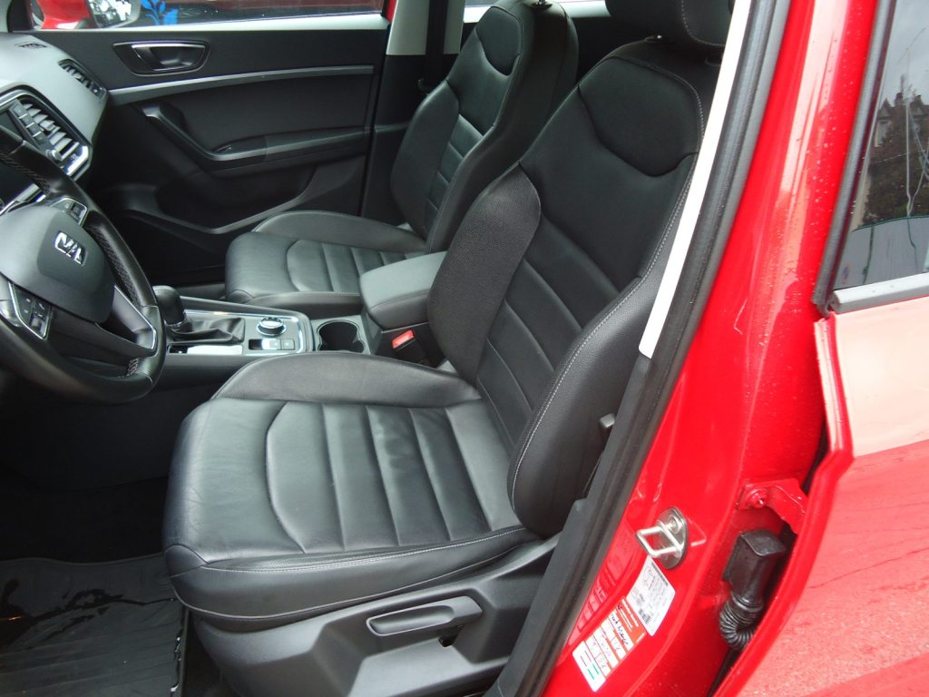 SEAT 1.4 TSI Style 4Drive DSG, Petrol, Second hand / Used, Automatic - 3