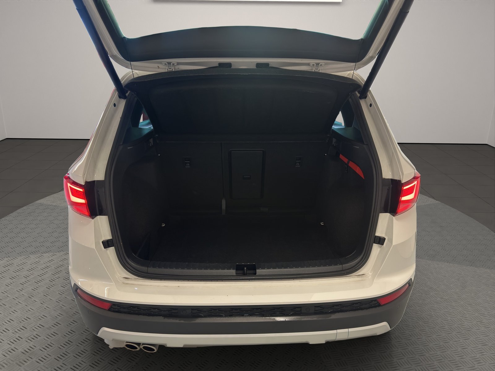 SEAT Ateca 1.5 TSI EVO Xcellence DSG, Benzin, Occasion / Gebraucht, Automatik - 6