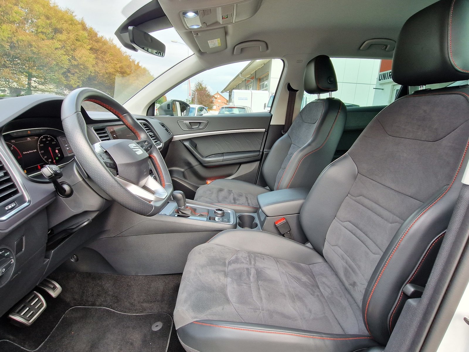 SEAT Ateca 2.0 TDI CR Hola FR DSG 4Drive, Diesel, Second hand / Used, Automatic - 4