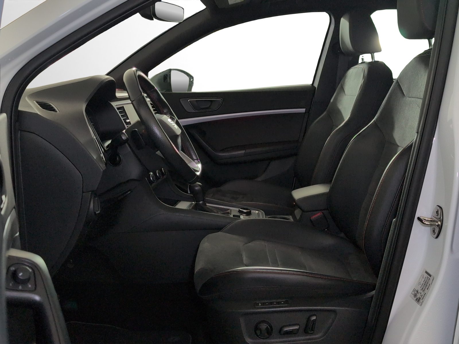 SEAT ATECA HOLA FR 4DRIVE (netto), Benzin, Occasion / Gebraucht, Automatik - 6