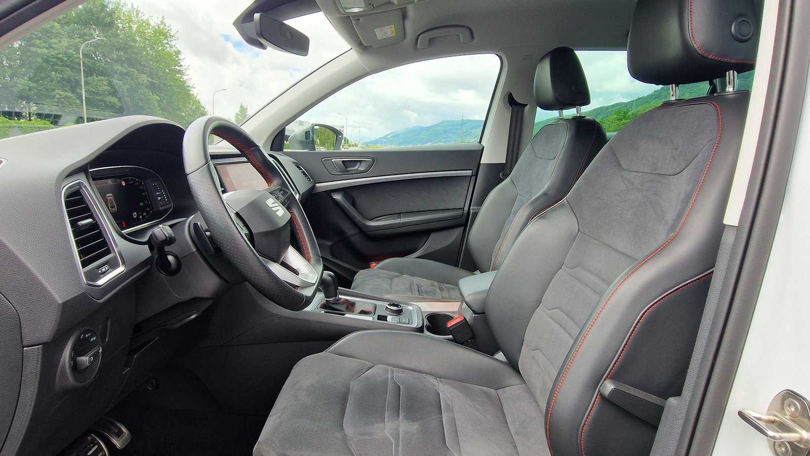 SEAT Ateca 2.0 TDI CR Hola FR DSG 4Drive, Diesel, Second hand / Used, Automatic - 6