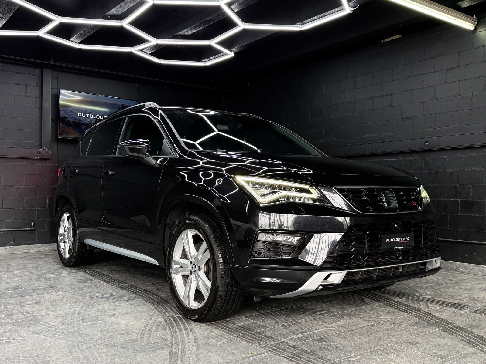 SEAT Ateca 2.0 TSI SWISS FR 4Drive DSG, Benzina, Occasioni / Usate, Automatico - 2