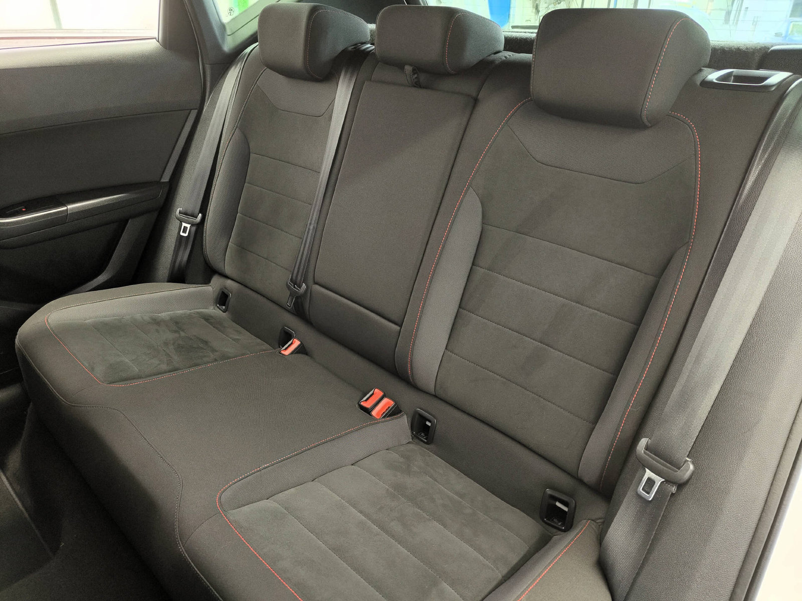 SEAT Ateca 2.0 TSI FR 4Drive DSG, Benzin, Occasion / Gebraucht, Automatik - 7
