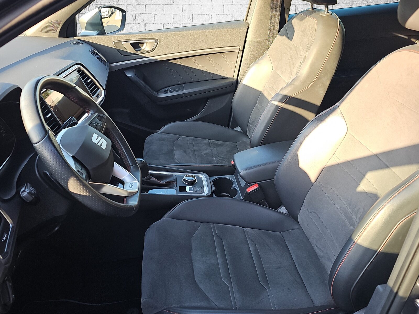 SEAT ATECA HOLA FR 4DRIVE (netto), Essence, Occasion / Utilisé, Automatique - 7