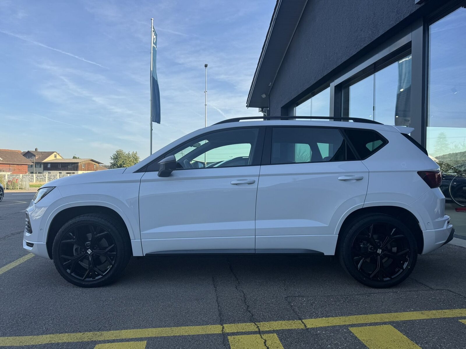 SEAT ATECA HOLA FR 4DRIVE (netto), Benzin, Occasion / Gebraucht, Automatik - 3