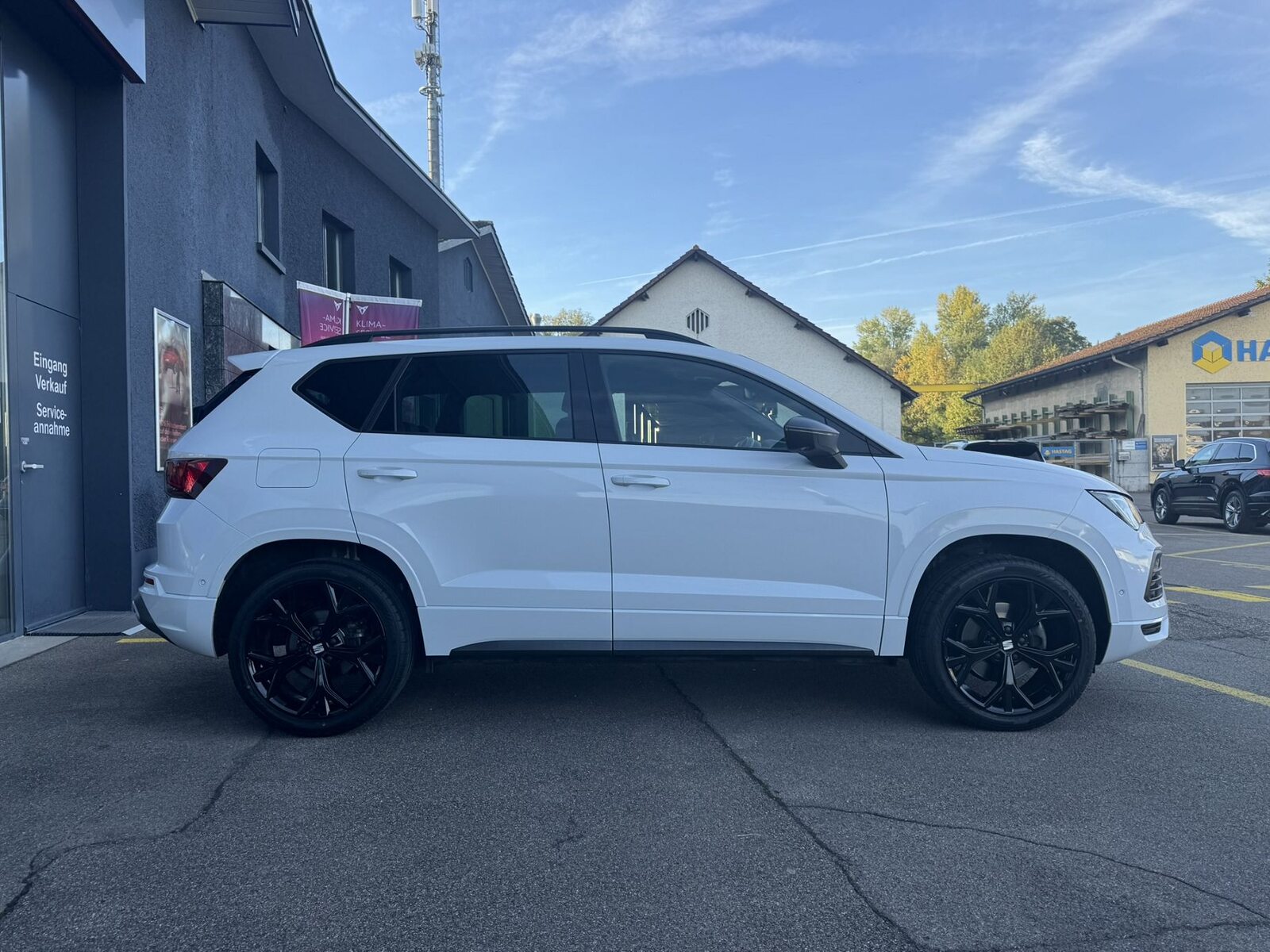 SEAT ATECA HOLA FR 4DRIVE (netto), Benzin, Occasion / Gebraucht, Automatik - 7