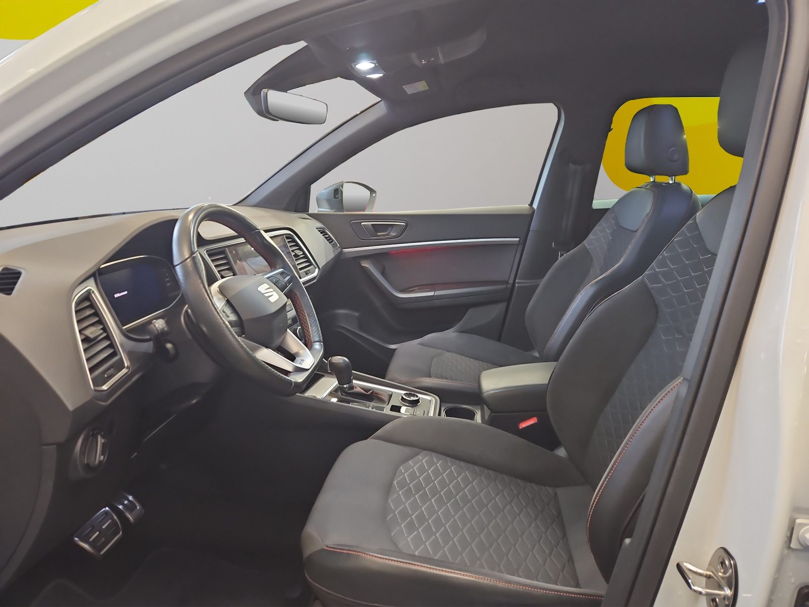 SEAT ATECA HOLA FR 4DRIVE (netto), Essence, Occasion / Utilisé, Automatique - 5