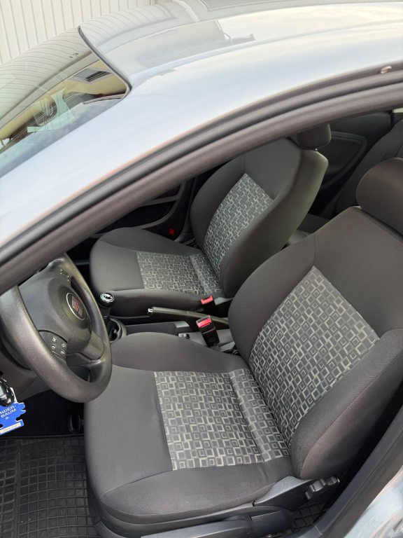 SEAT CORDOBA 1.6 16V 105 Shake, Benzin, Occasion / Gebraucht, Handschaltung - 6