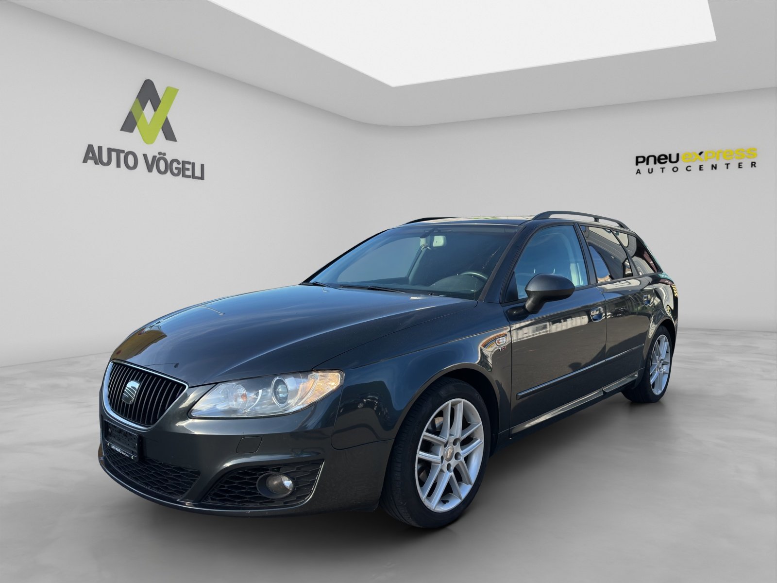 SEAT Exeo ST 2.0 TDI 143 Reference MTr, Diesel, Occasion / Gebraucht, Automatik - 2