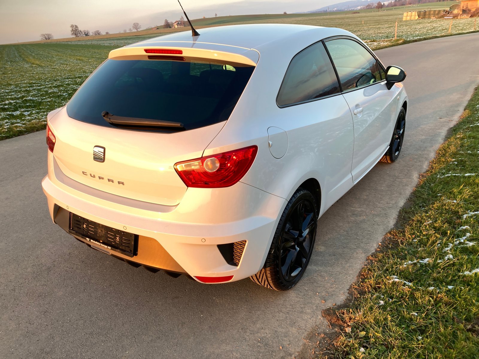 SEAT Ibiza SC 1.4 TSI R210 DSG, Petrol, Second hand / Used, Automatic - 3