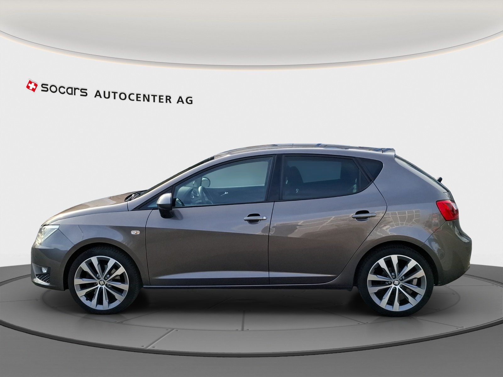 SEAT Ibiza 1.0 EcoTSI Swiss FR // 8-fach bereift, Benzina, Occasioni / Usate, Manuale - 6
