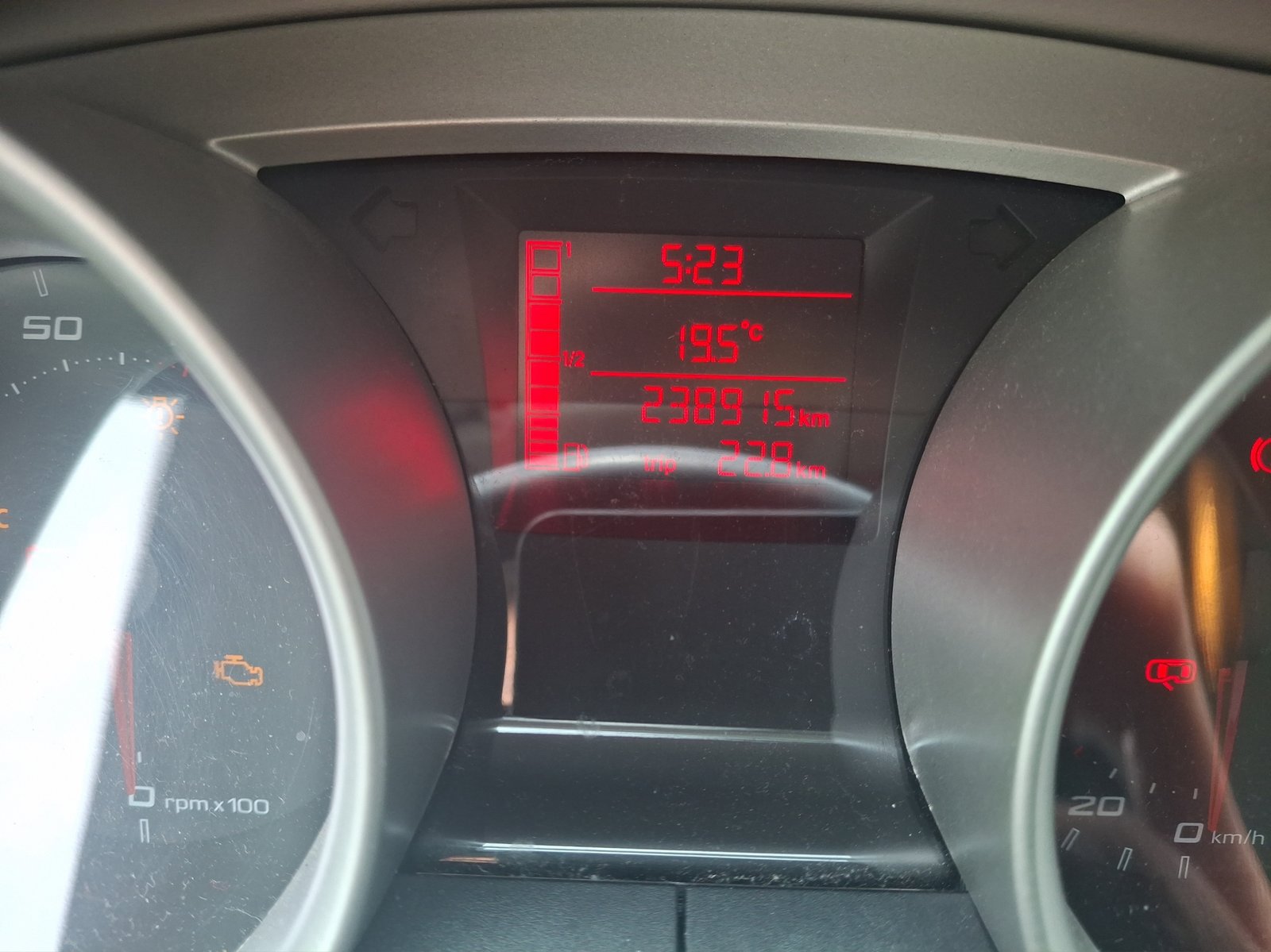 SEAT Ibiza 1.6 Stylance, Benzin, Occasion / Gebraucht, Handschaltung - 6