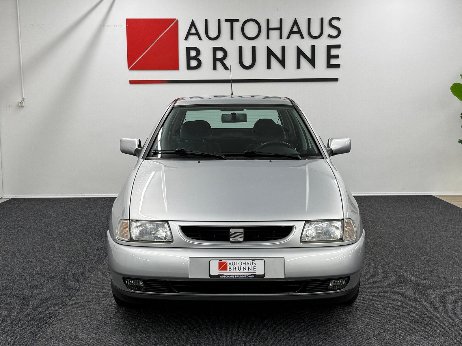 SEAT Ibiza 1.4 SXE Swiss C., Petrol, Second hand / Used, Manual - 2