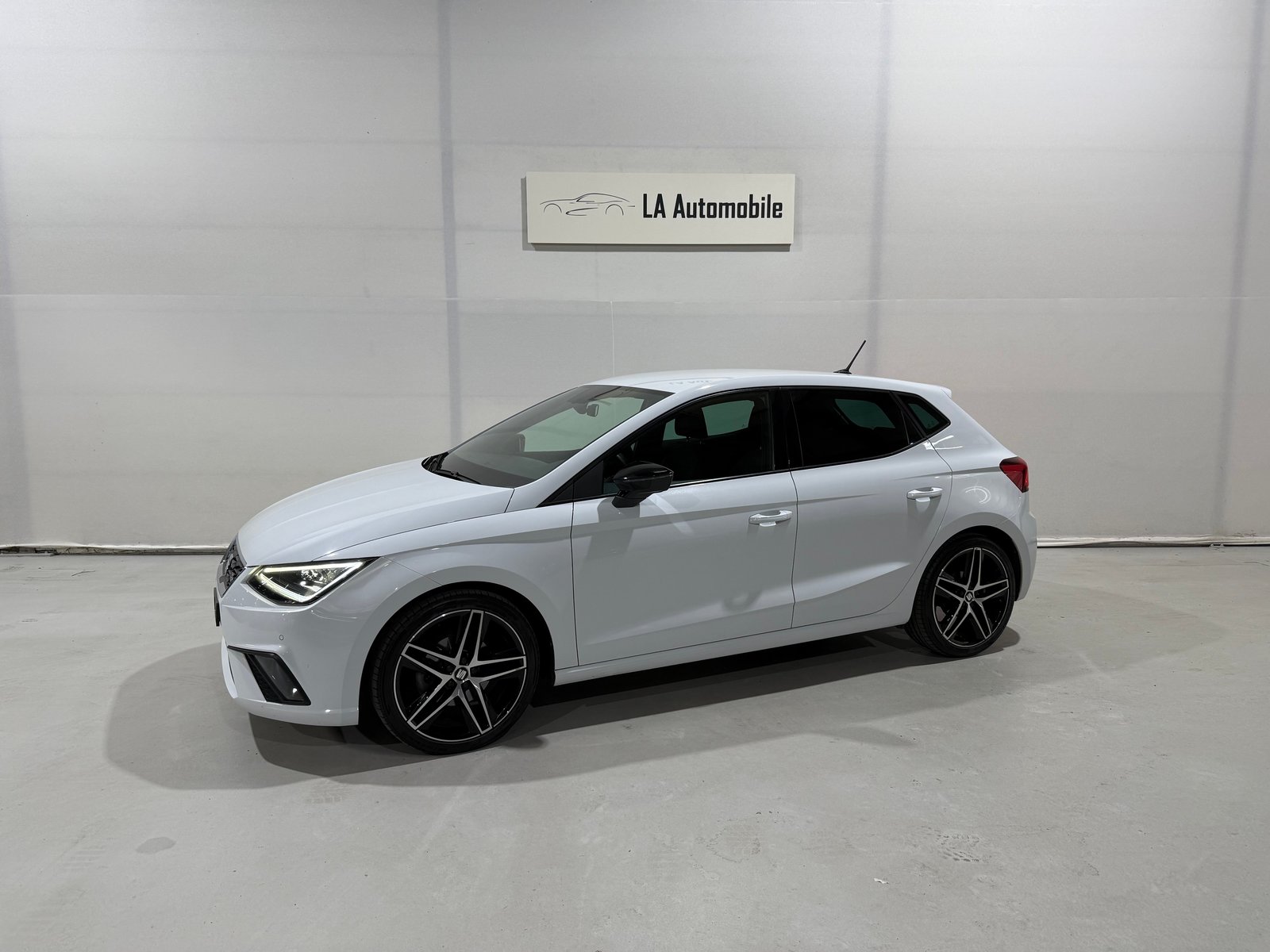 SEAT Ibiza 1.0 EcoTSI DSG Swiss FR, Essence, Occasion / Utilisé, Automatique - 2