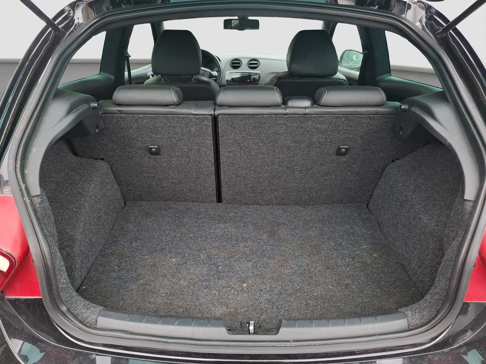 SEAT Ibiza SC 1.4 TSI R210 Swiss Racing DSG, Benzin, Occasion / Gebraucht, Automatik - 6