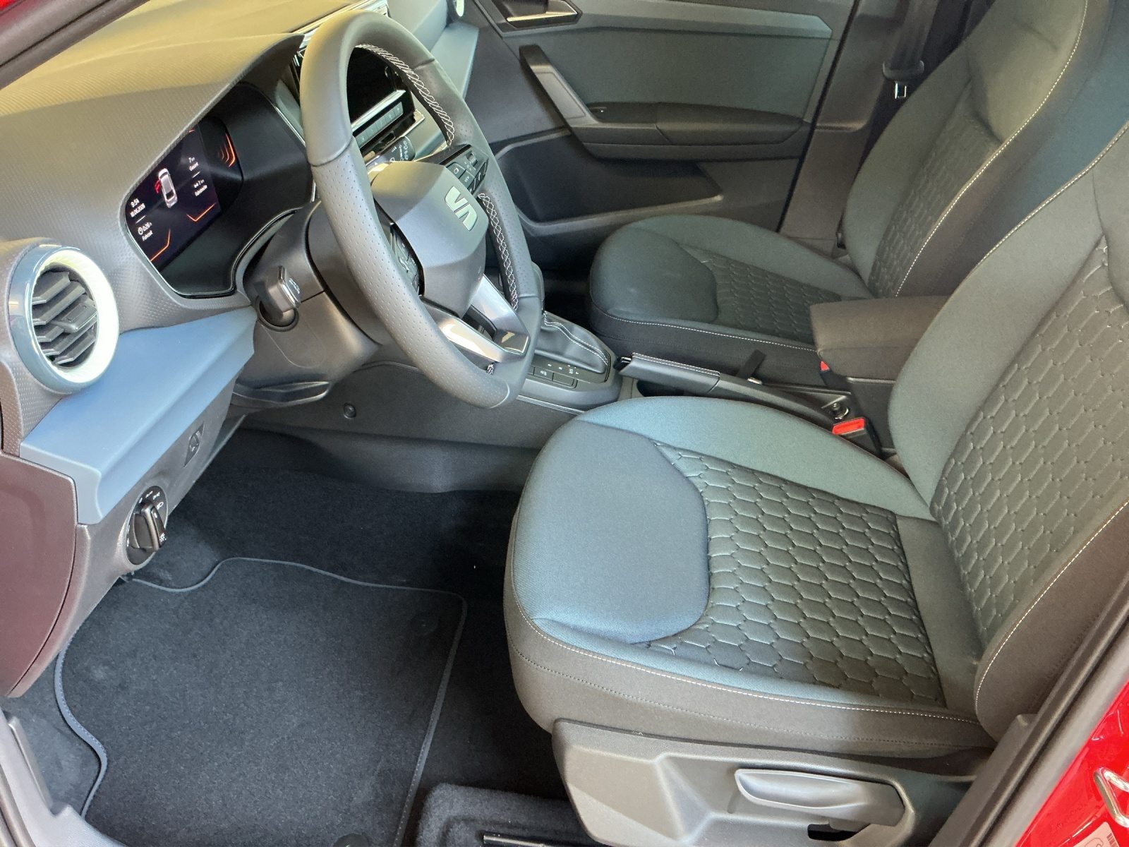 SEAT IBIZA STYLE, Petrol, New car, Automatic - 5
