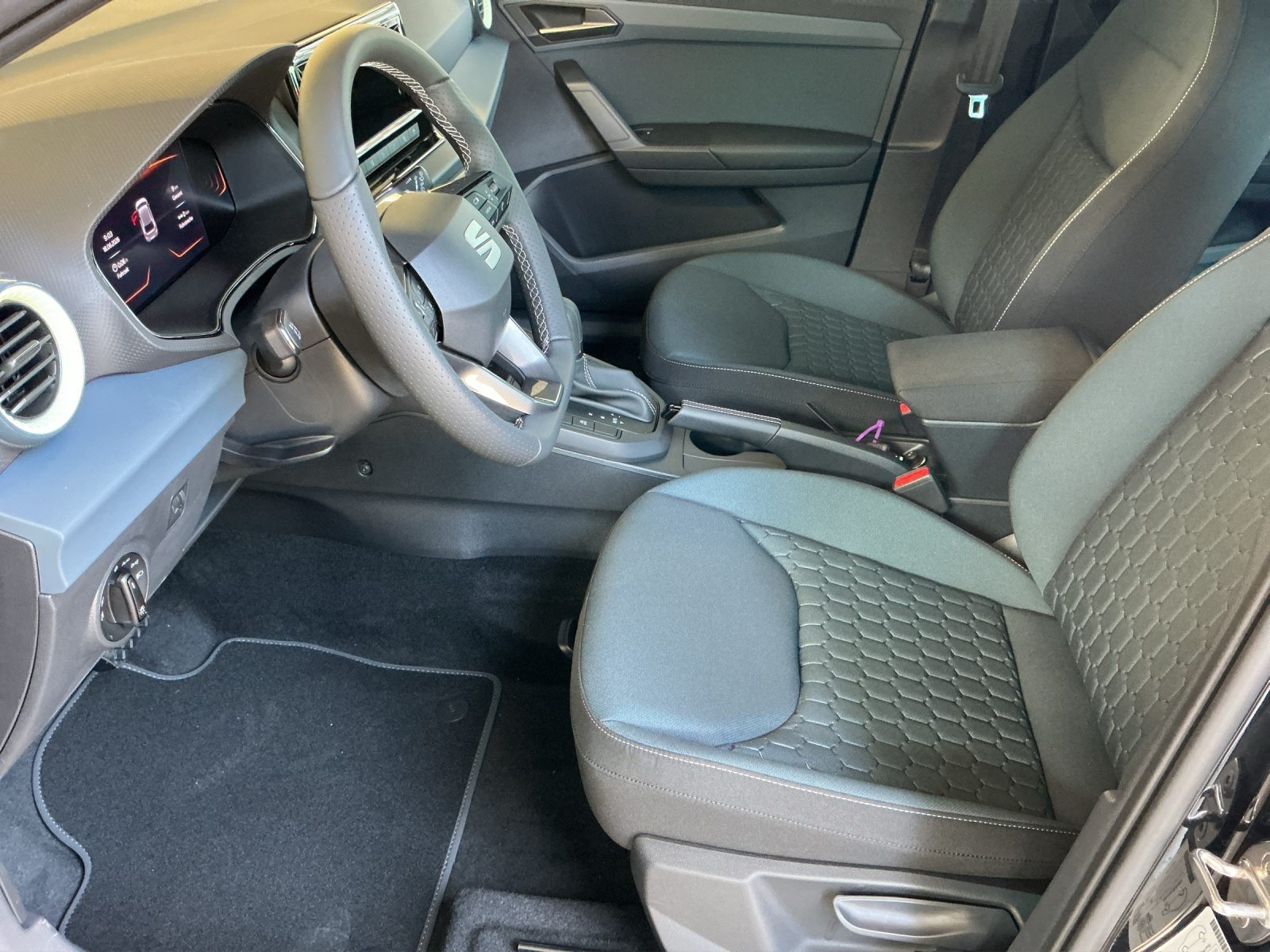 SEAT IBIZA STYLE, Petrol, New car, Automatic - 5