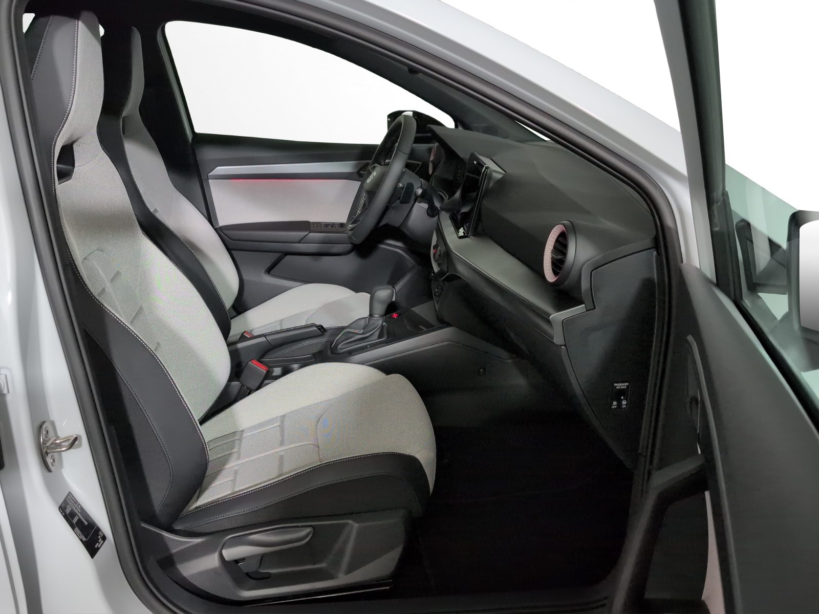 SEAT IBIZA MOVE FR (Netto), Petrol, New car, Automatic - 7
