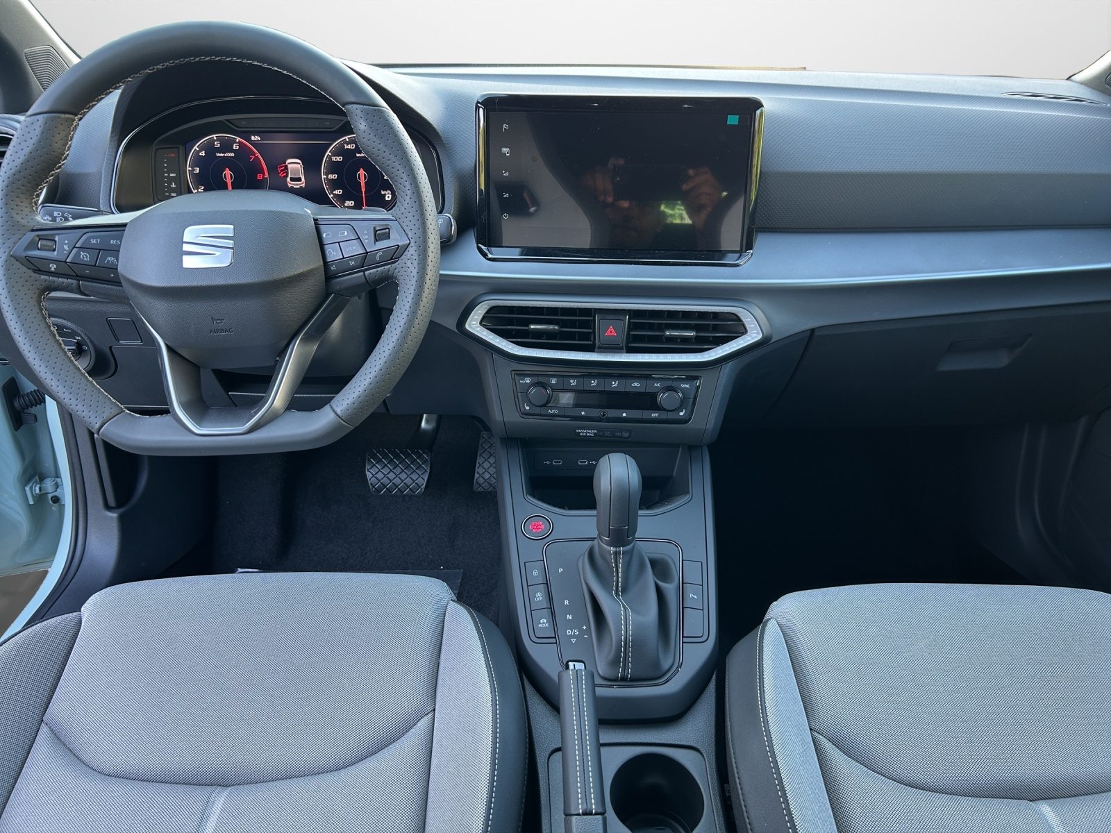 SEAT IBIZA MOVE FR (Netto), Petrol, New car, Automatic - 7